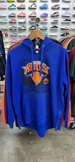 New York Knicks. Hoodie (Size M)
