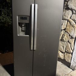 Stainless Steel Refrigerator SidebySide Energy Star