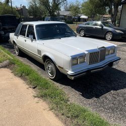 1989 Chrysler New Yorker