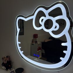 Hello Kitty Impressions Vanity mirror (OBO)