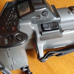 Canon hi 8 video camera