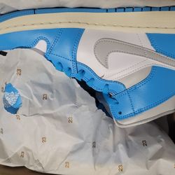 Air Jordan 1s (Ladies)