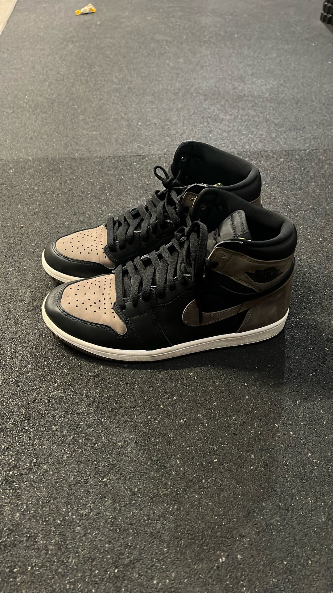 Nike Air Jordan 1 Palomino Size 11