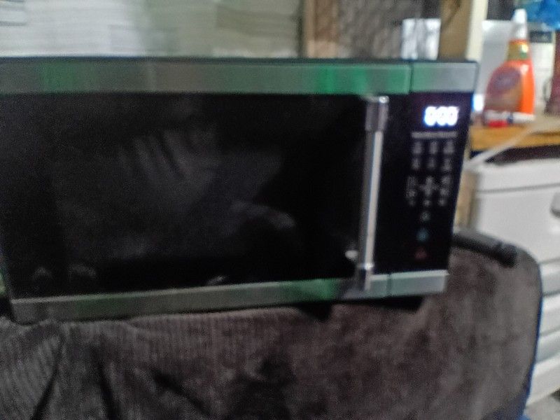 Huntington Beach Microwave