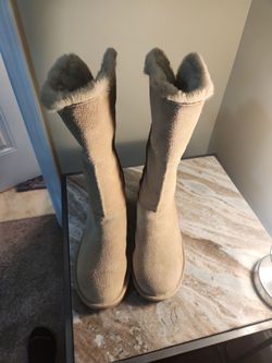 Koolaburra By UGG. Tall Suede Winter Boots with Fur Lining