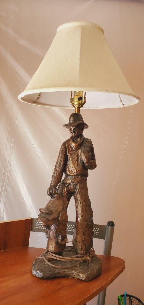 Vintage 1975 Cowboy Lamp