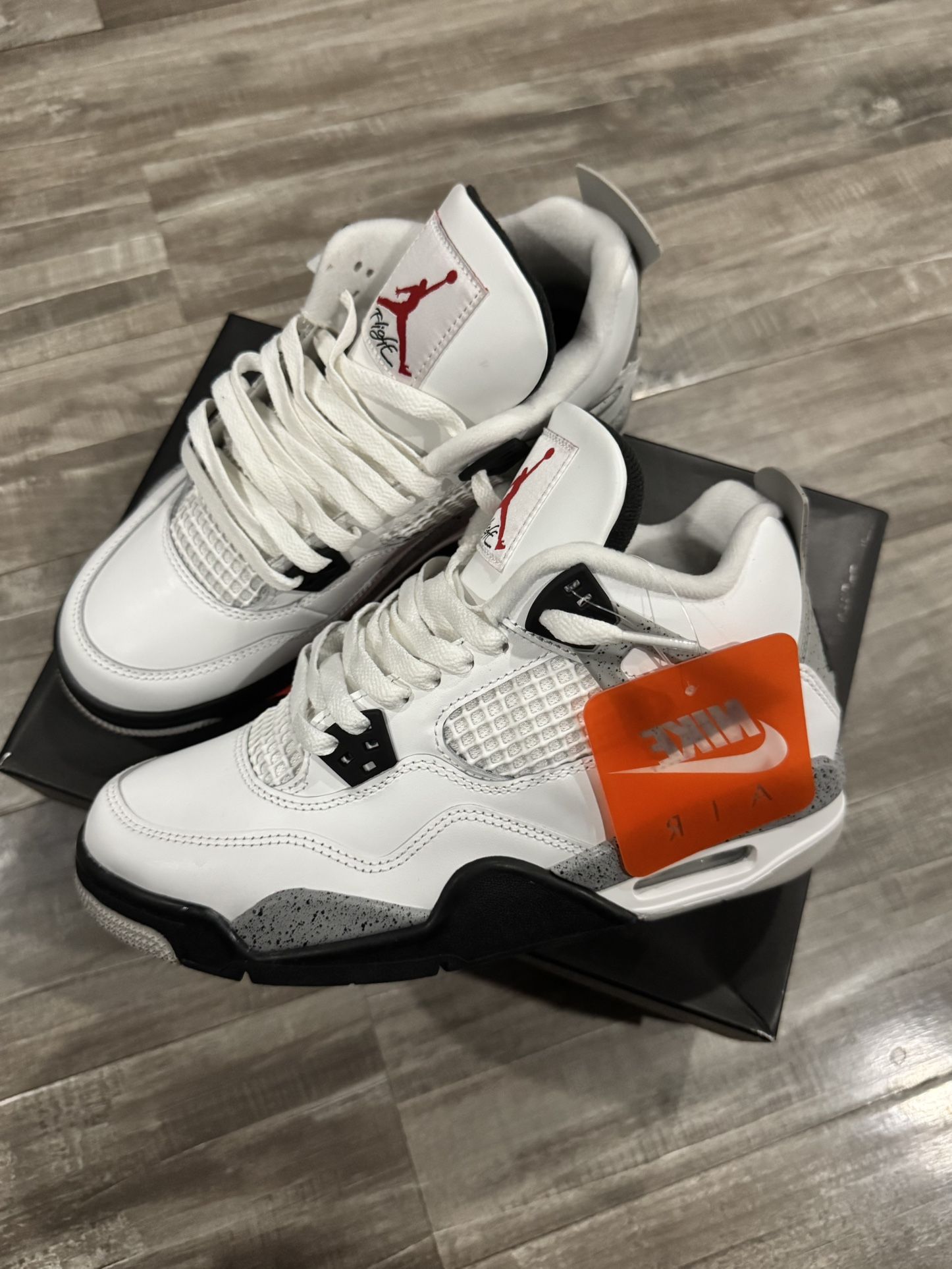 Air Jordan 4 Retro DS SZ 6.5Y