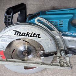MAKITA XSR01 CIRCULAR SAW