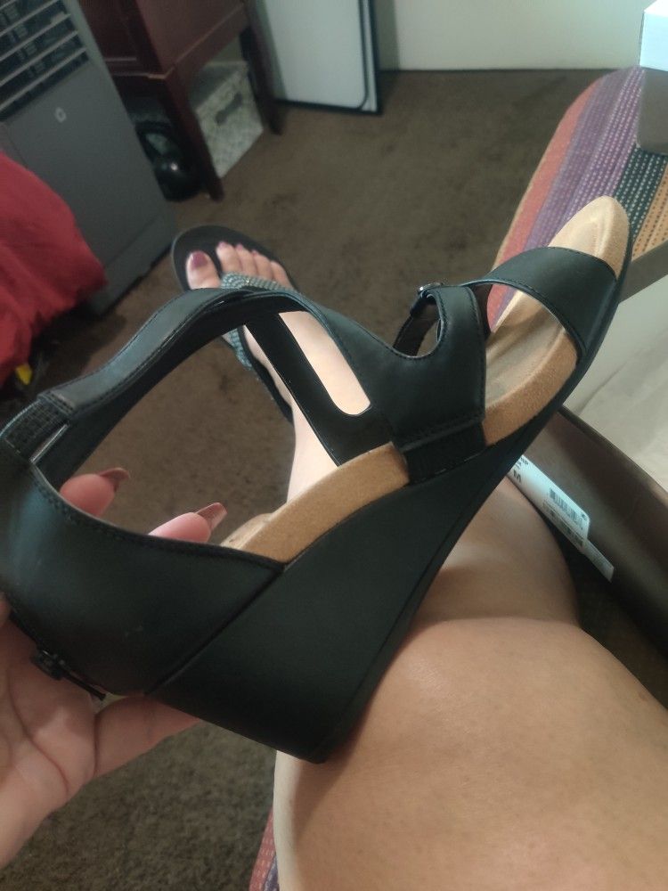 EUC Giani Bernini Wedges