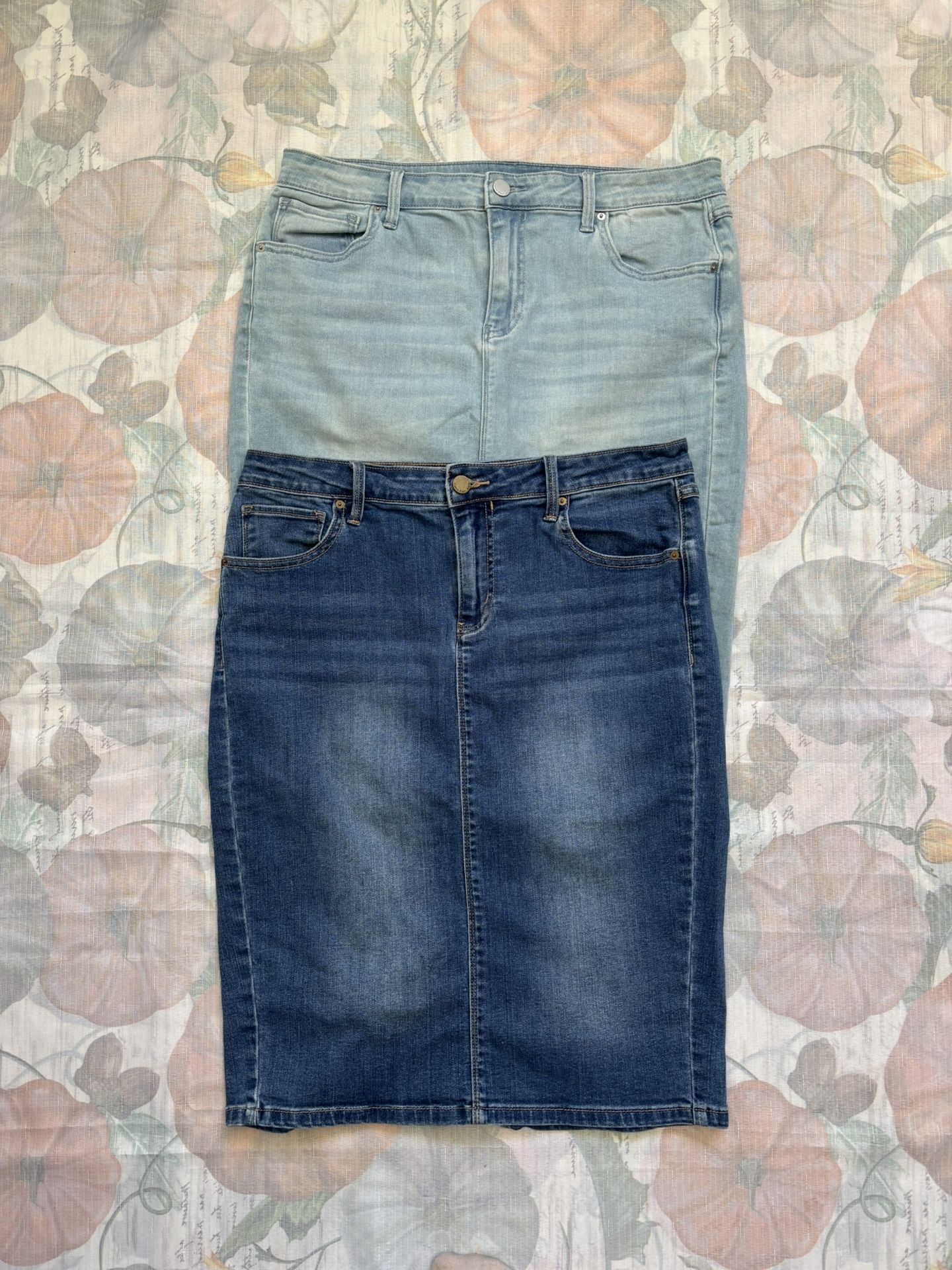 Lot of 2 Calvin Klein Denim Jean Skirt Midi High Waisted Light Dark Wash Sz 30