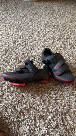 Cycling shoes womens 6.5