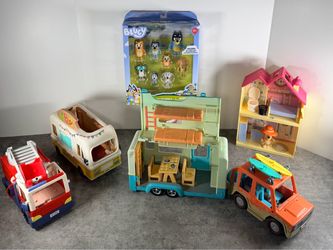 Bluey Toy Bundle – Vehicles, Playset & Figures