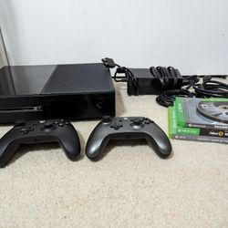 Xbox One 500gb Bundle With 2 Controllers And 7 Games 