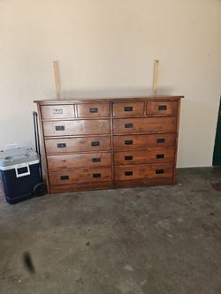 Dresser