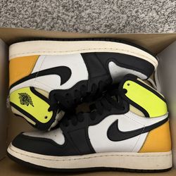 AIR JORDAN 1 HIGH