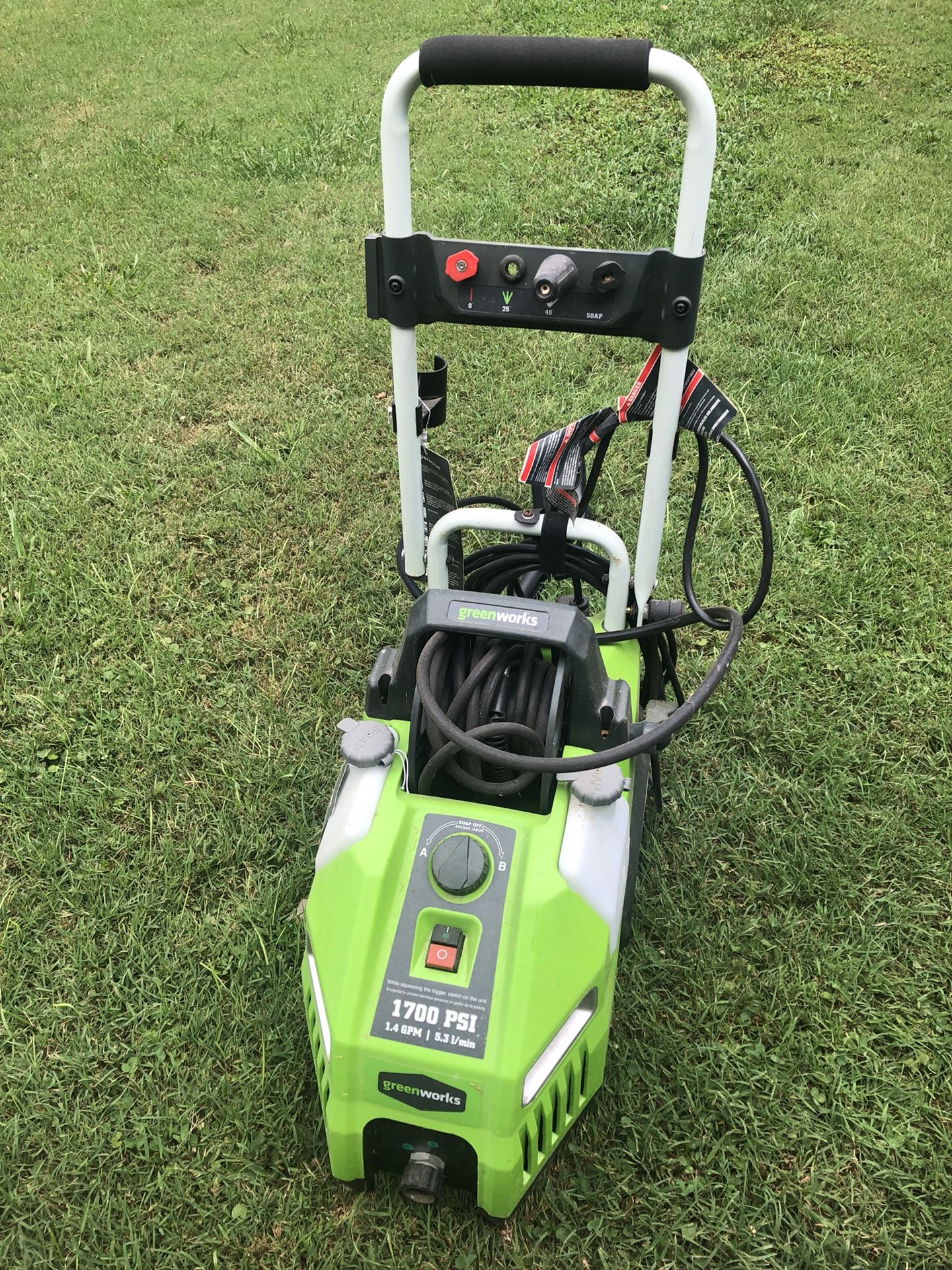 Greenworks 1700-PSI 1.4-GPM Cold Water Electric Pressure Washer