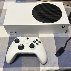 Microsoft Xbox Series S 512GB White Console with Controller, HDMI, Power Cable 