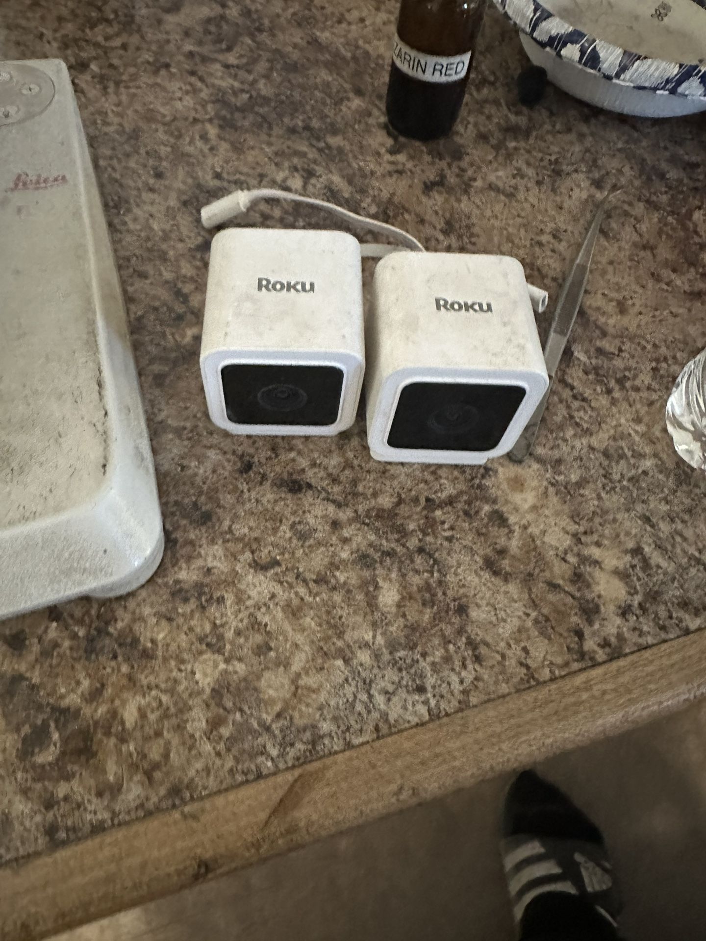 2 Roku Indoor Cameras 