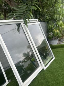 2 Impact Windows . Dos Ventanas De Impacto 