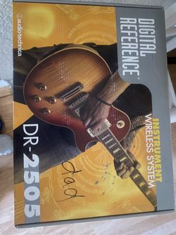 Digital reference DR-2505 guitar and vocal wireless system