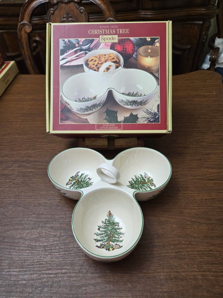 Spode Garland 3 Part Server. 