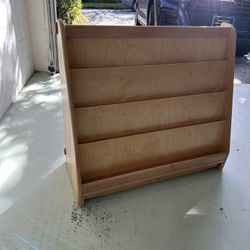 Community playthings library rack -Like New!