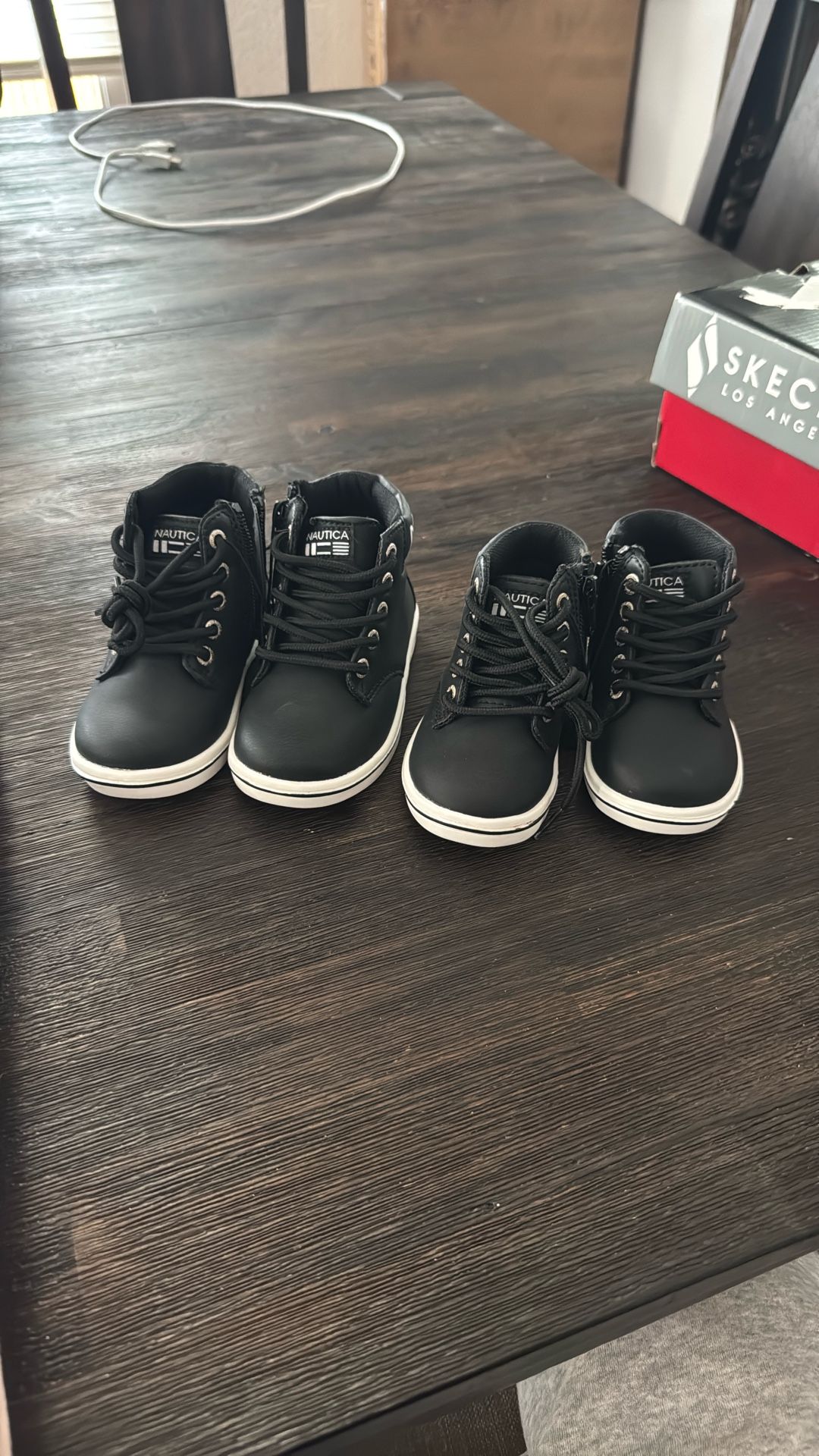 Nautica Bowensworf Toddler Size 5 And 7