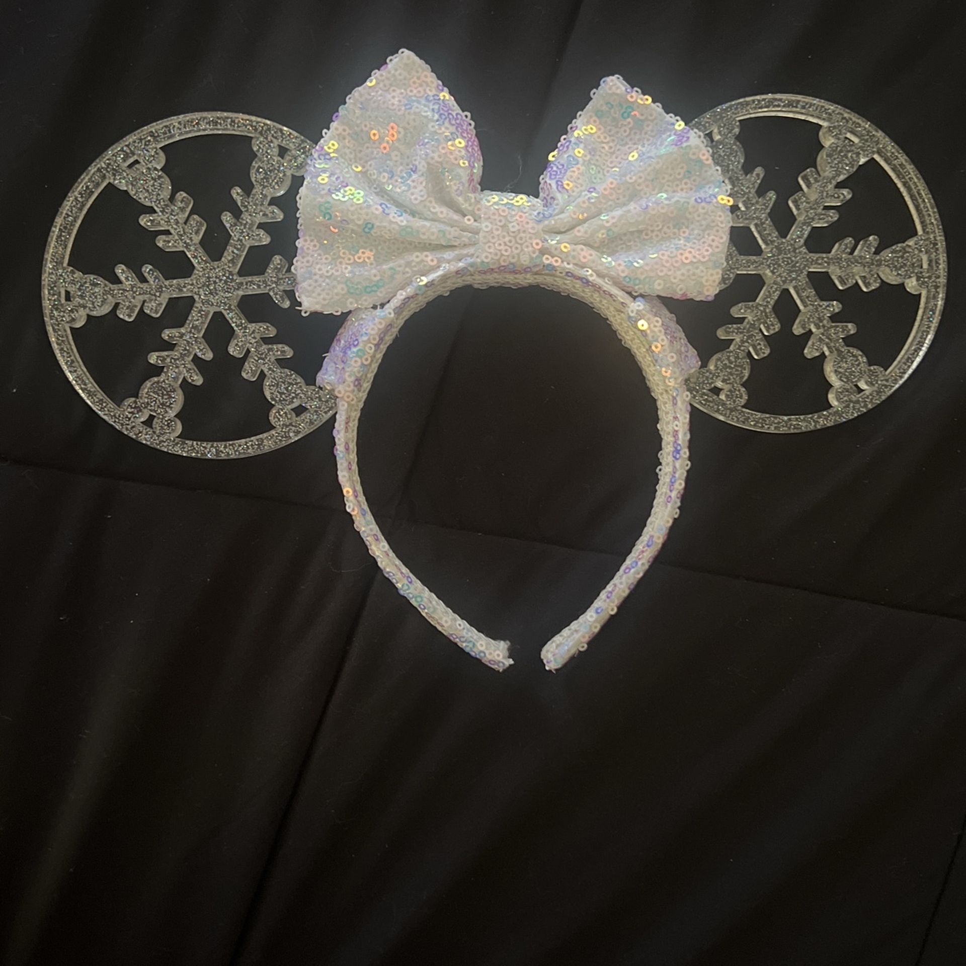 Disney Minnie Snowflake Ears 
