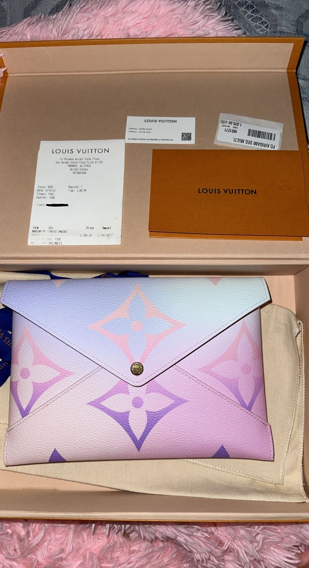 Louis Vuitton Kirigami Pochette Monogram Spring In The City for Sale in  Thornton, CO - OfferUp