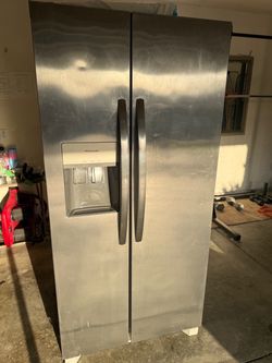 Frigidaire Stainless Steel Side-by-Side Refrigerator