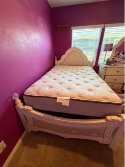 Full side bed and dresser