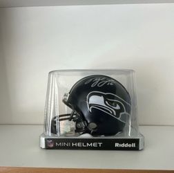 Tyler Lockett Signed Seattle Seahawks Riddell NFL Mini Helmet