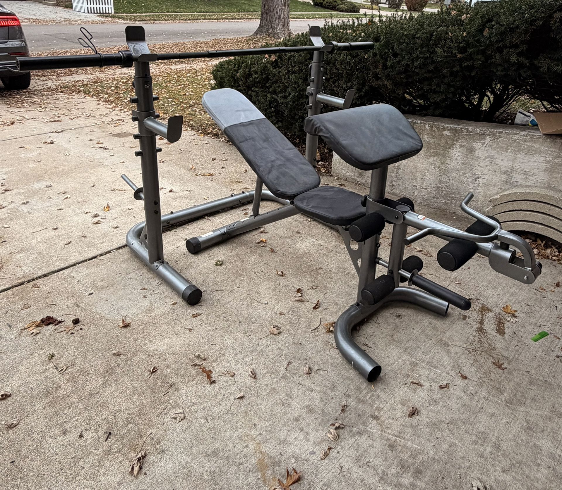 🏋️‍♂️ Home Gym Setup – Bench + Rack + Bar 