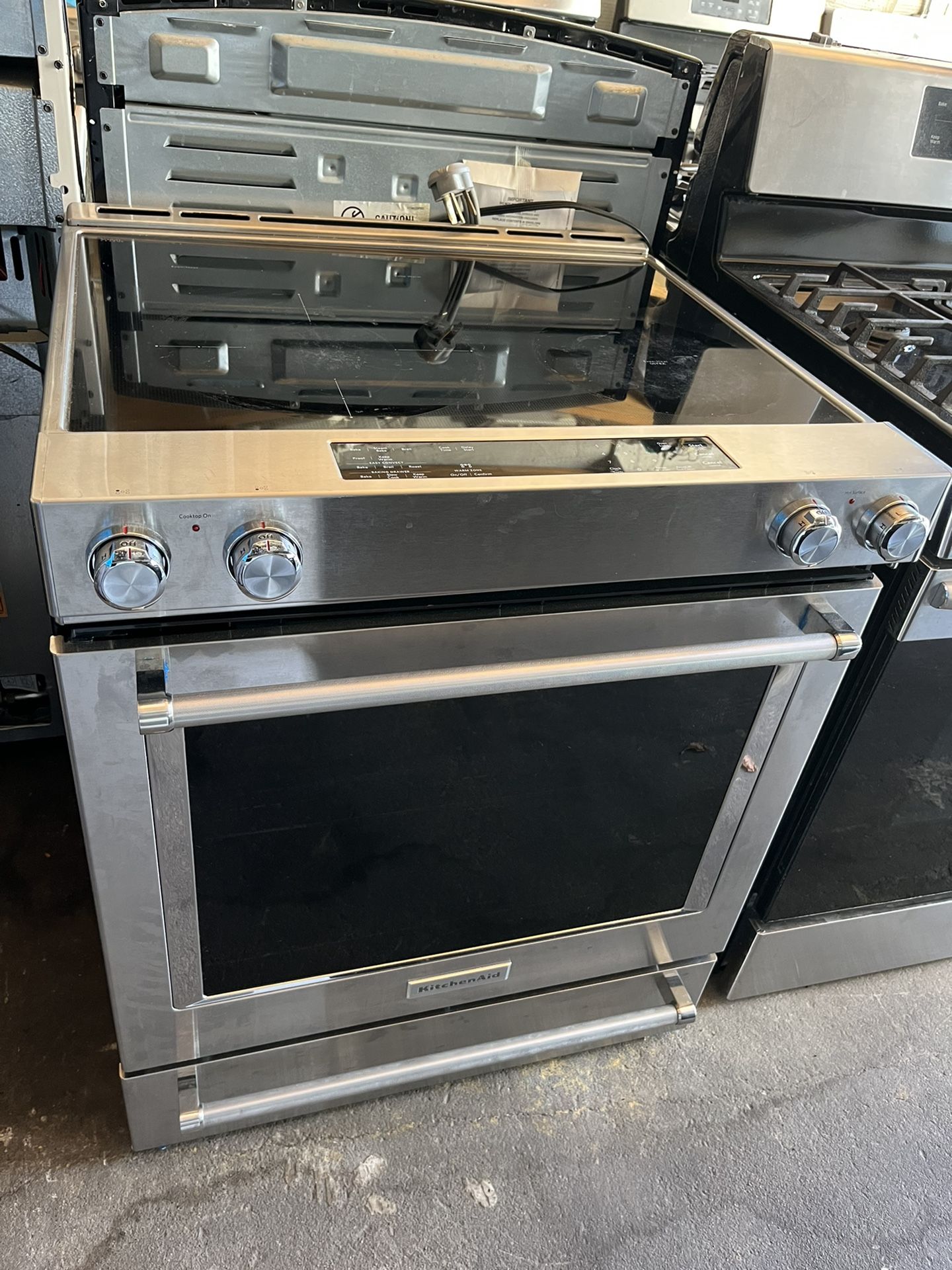 KitchenAid Stainless Steel Glasstop Electric Slidein Stove