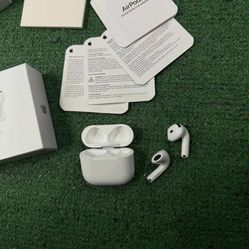 Gwn 4 aipods brand new