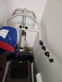 Hydraulic patient hoyer lift .