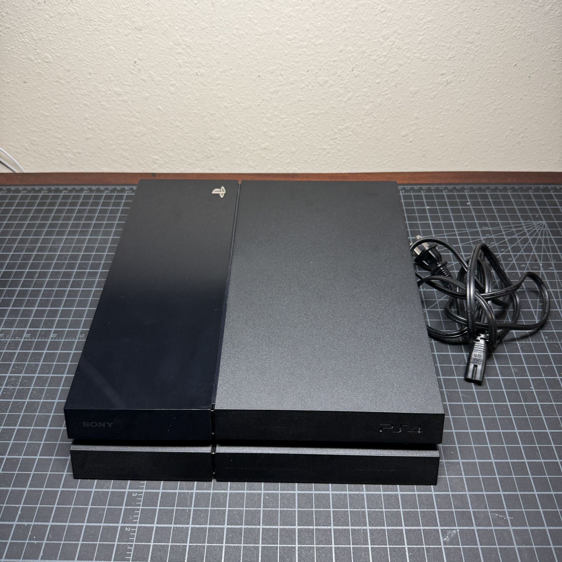 PlayStation 4 - PS4 Console Model CUH-1115A With Power Cord