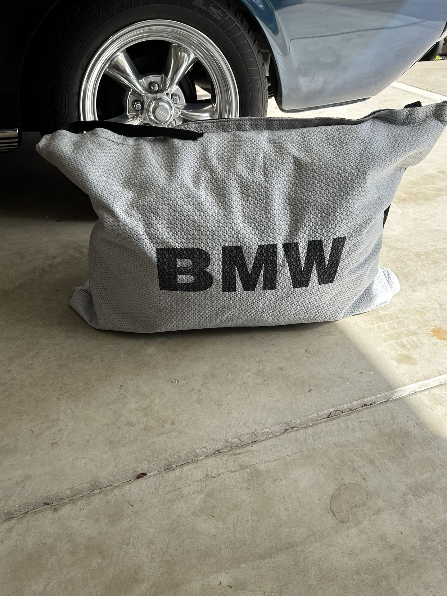 BMW OEM Car Cover 330i 2006 And Fits Most 4 Door 3 Series 