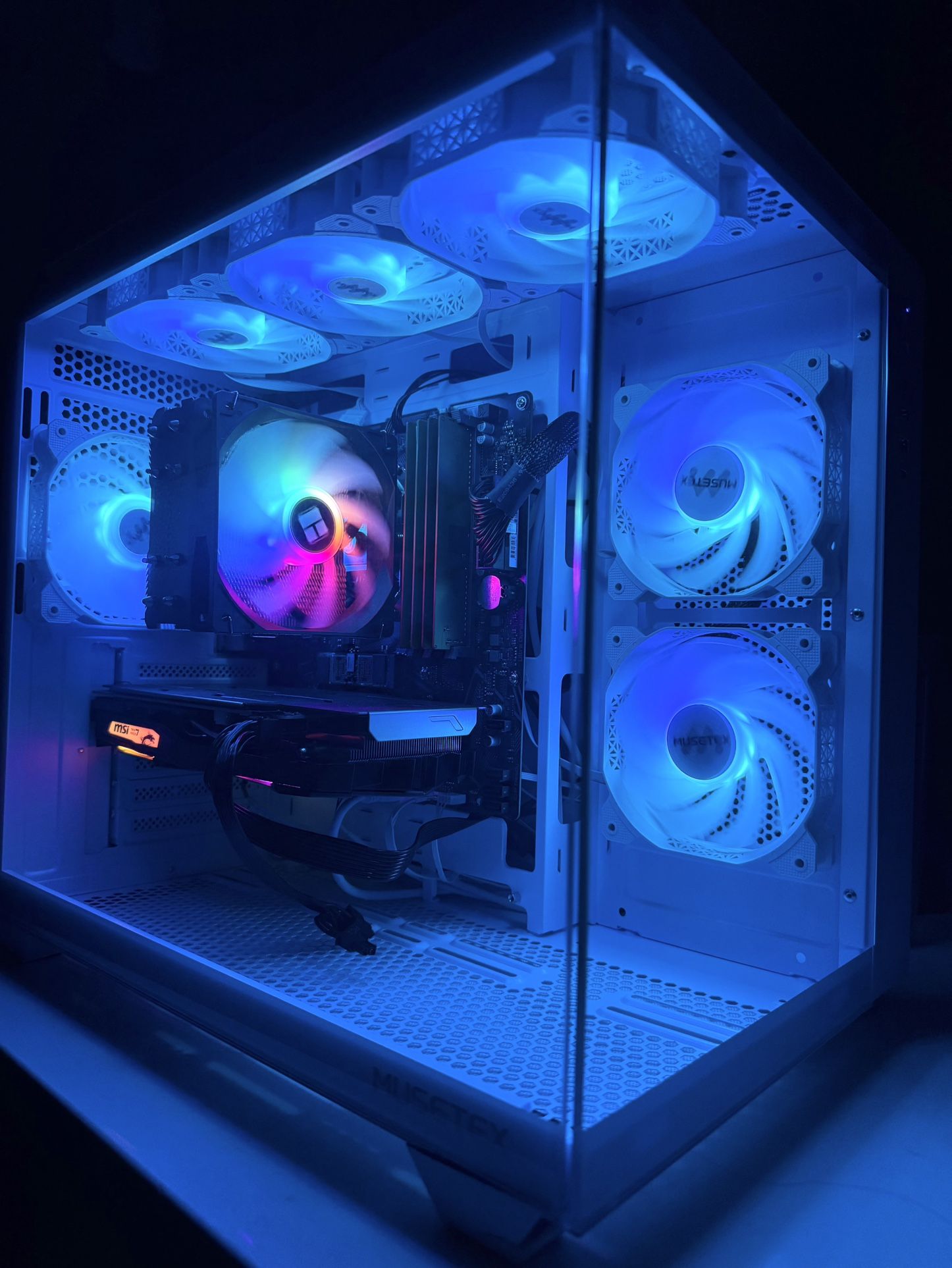 Gaming PC — Ryzen 5 5600 / GTX 1660 Ti / 32GB RAM / 500GB SSD