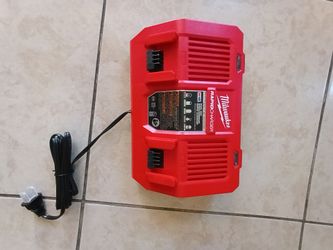 Milwaukee
M18 18-Volt Lithium-Ion Dual Bay Rapid Battery Charger