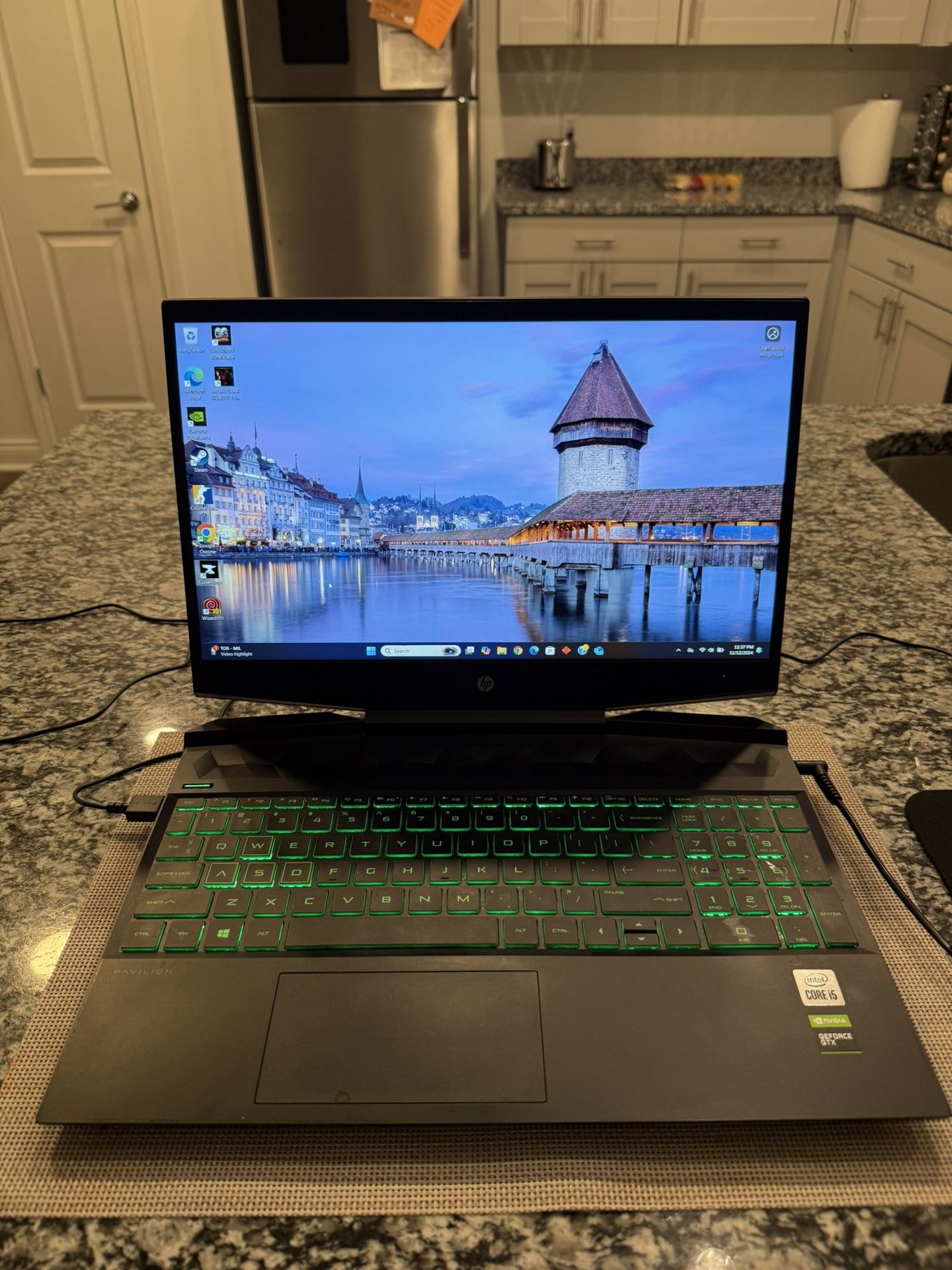 HP Pavillion 15-dk1045tg GTX 1650 32GB RAM 256GB SSD Gaming Laptop