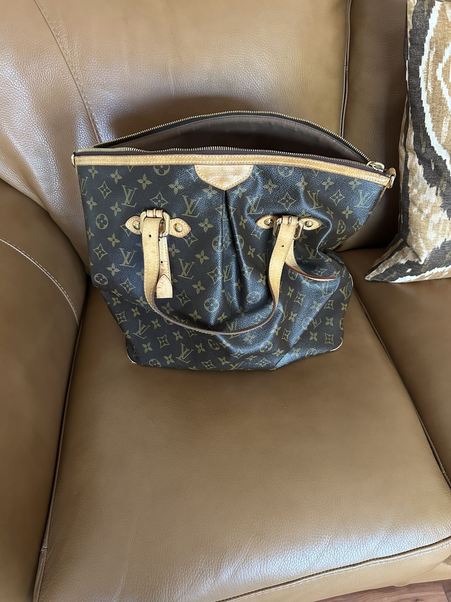 Louis Vuitton Purse
