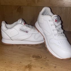 Reebok size 9.5 new