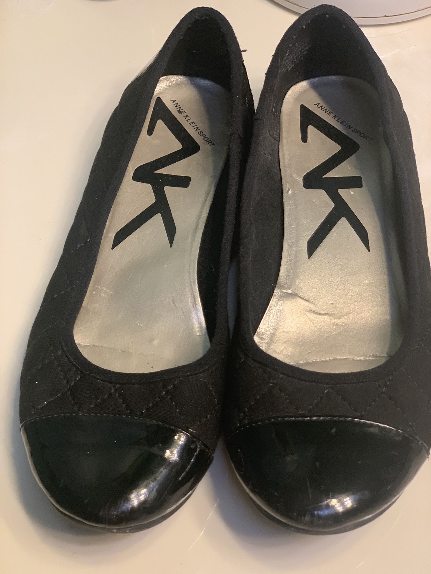 Black Flats 7.5