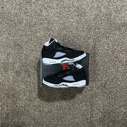 Jordan 5 Moonlight Size 5Y