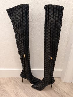 Balmain Knee-high Boots!
