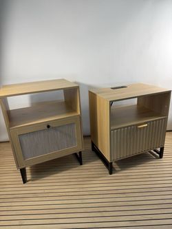 Set of 2 Bedroom Nightstands with Drawer & Storage Natural Wood
