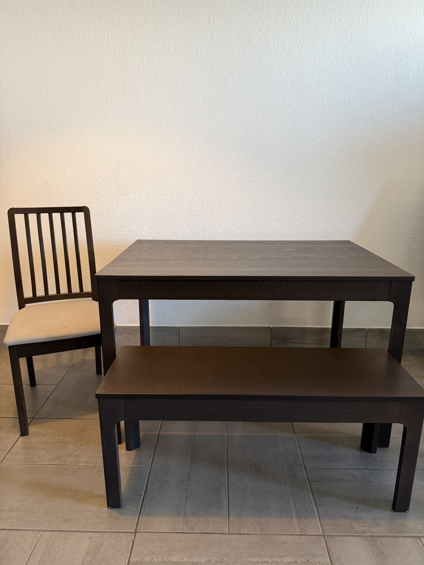 Extendable Dining Table With Chairs And Bench