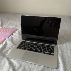 MacBook Pro 13" Retina (Early 2015) - Like New