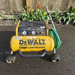 DeWalt Compressor 